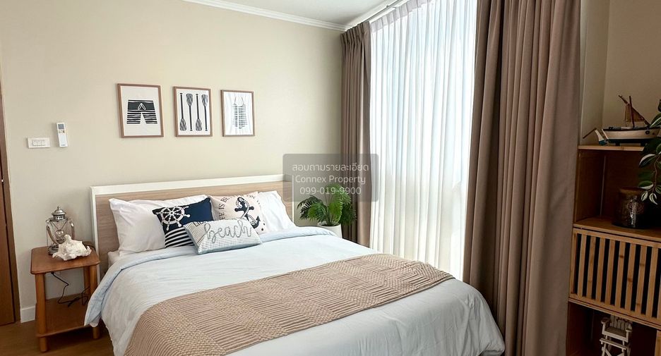 For rent 3 bedrooms condo in Yan Nawa, Bangkok