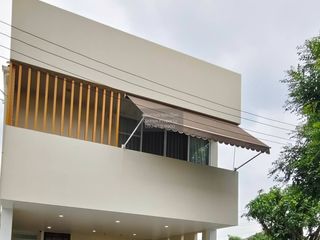 For rent 4 bedrooms house in Saphan Sung, Bangkok