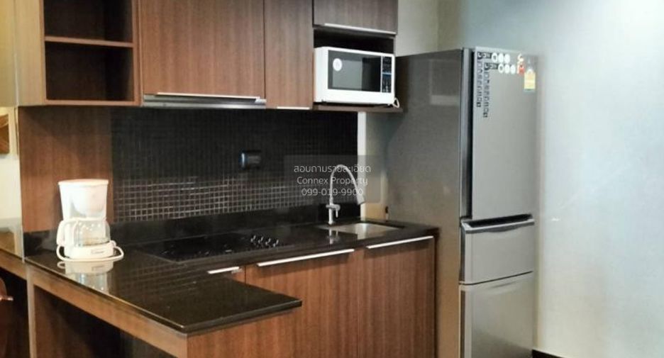 For rent 2 bedrooms condo in Ratchathewi, Bangkok