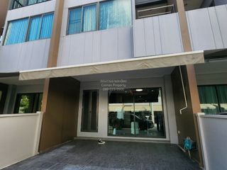 Reihenhaus zur Miete mit 3 Zimmer in Saphan Sung, Bangkok