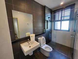 Reihenhaus zur Miete mit 3 Zimmer in Saphan Sung, Bangkok
