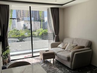 Condo en alquiler de 1 habitaciones en Khlong Toei, Bangkok
