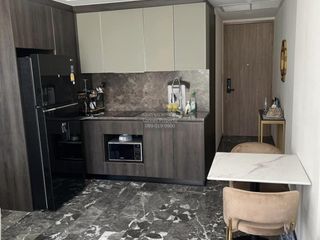 Condo en alquiler de 1 habitaciones en Khlong Toei, Bangkok