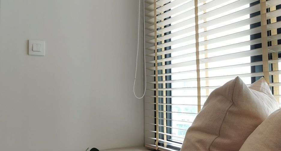 For rent studio condo in Pathum Wan, Bangkok