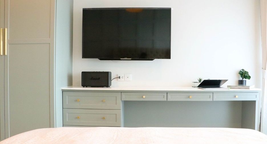 For rent studio condo in Pathum Wan, Bangkok