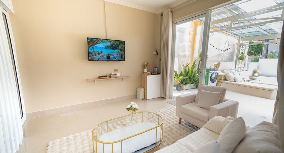 Villa en alquiler de 2 habitaciones en Mueang Phuket, Phuket