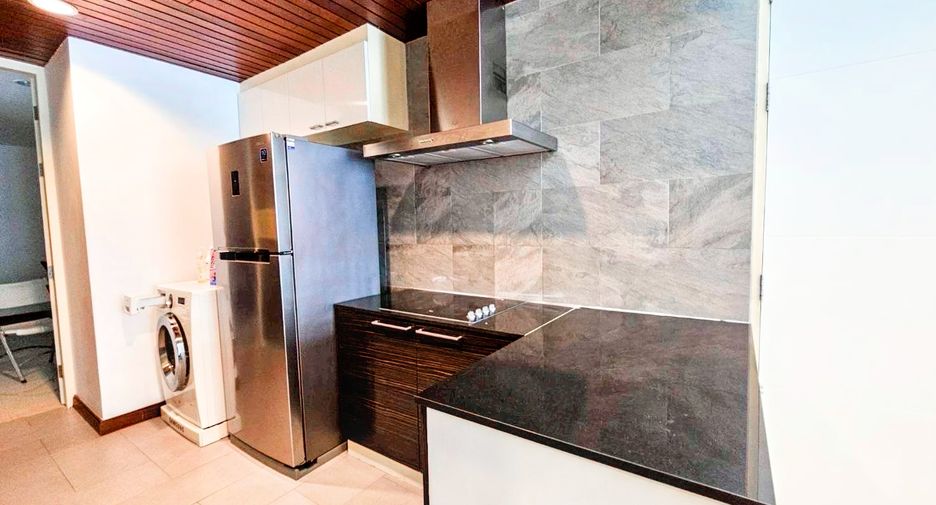 Condo en alquiler de 3 habitaciones en Watthana, Bangkok