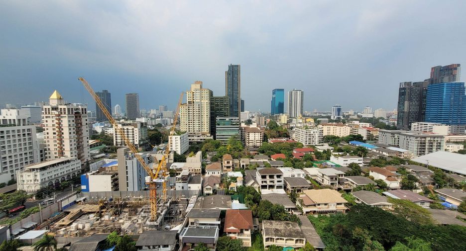 À louer 1 chambre condo à Watthana, Bangkok
