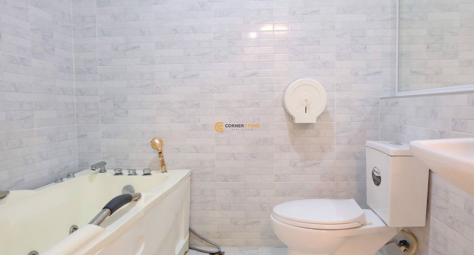 For rent and for sale 7 bedrooms house in Jomtien, Pattaya