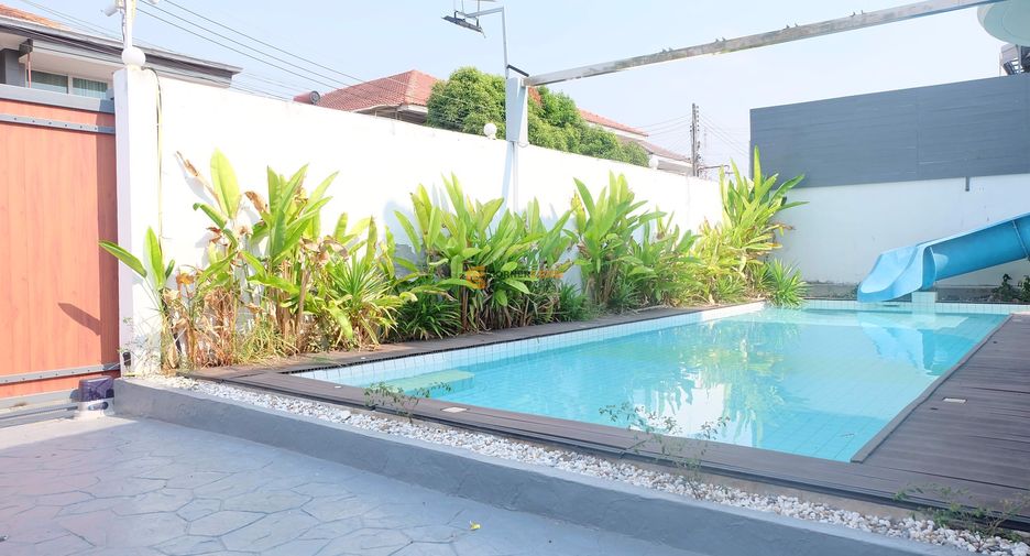 For rent and for sale 7 bedrooms house in Jomtien, Pattaya
