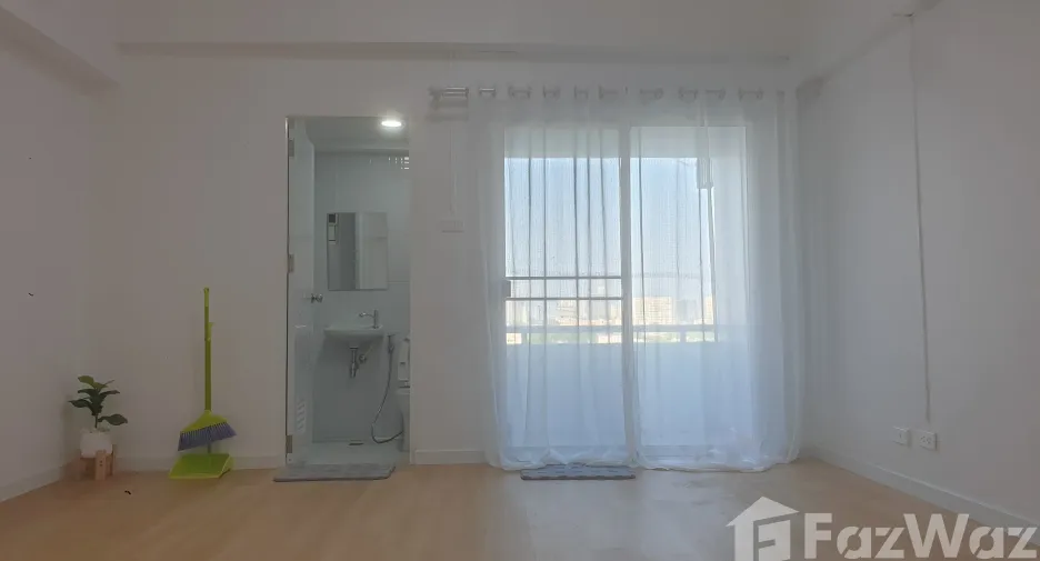 For sale studio condo in Mueang Nonthaburi, Nonthaburi