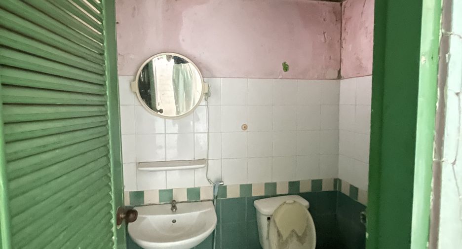 Casa adosada en venta de 3 habitaciones en Bang Yai, Nonthaburi