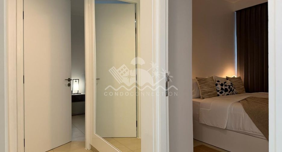 For sale そして for rent 2 ベッドルーム condo in Pratumnak, Pattaya