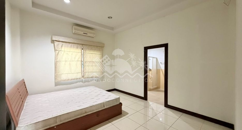 For sale 3 bedrooms house in East Pattaya, Pattaya