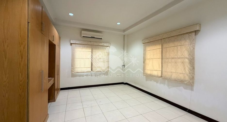 For sale 3 bedrooms house in East Pattaya, Pattaya