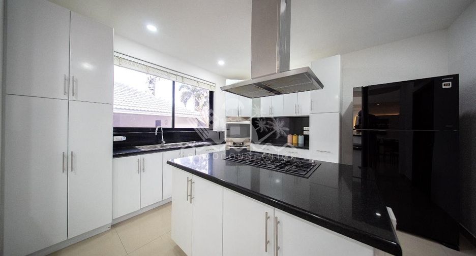 出售 4 卧室 独立屋 在 东芭堤雅, 芭提雅