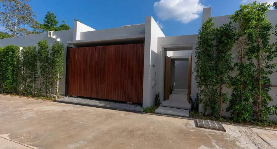 For rent 3 bedrooms villa in Thalang, Phuket