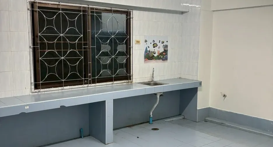 For rent 2 bedrooms retail Space in Mueang Phuket, Phuket