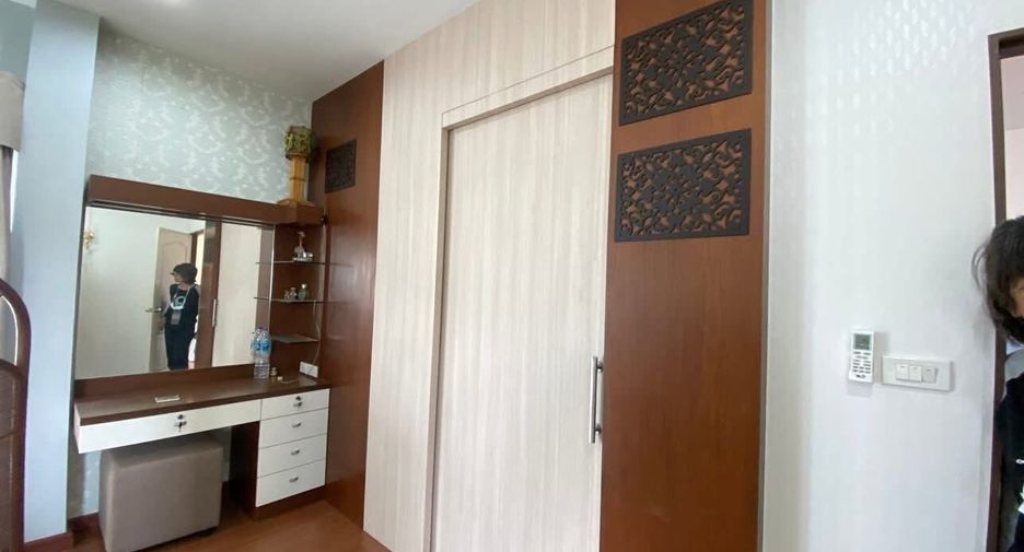 Casa en alquiler de 3 habitaciones en Don Mueang, Bangkok