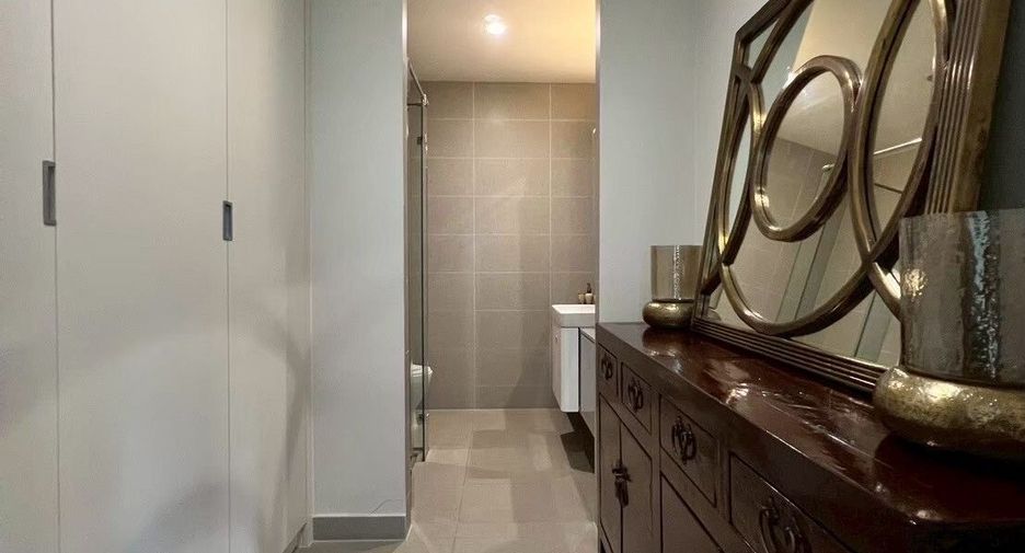 For sale 1 bed condo in Pathum Wan, Bangkok