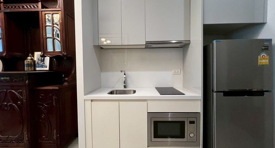 For sale 1 bed condo in Pathum Wan, Bangkok
