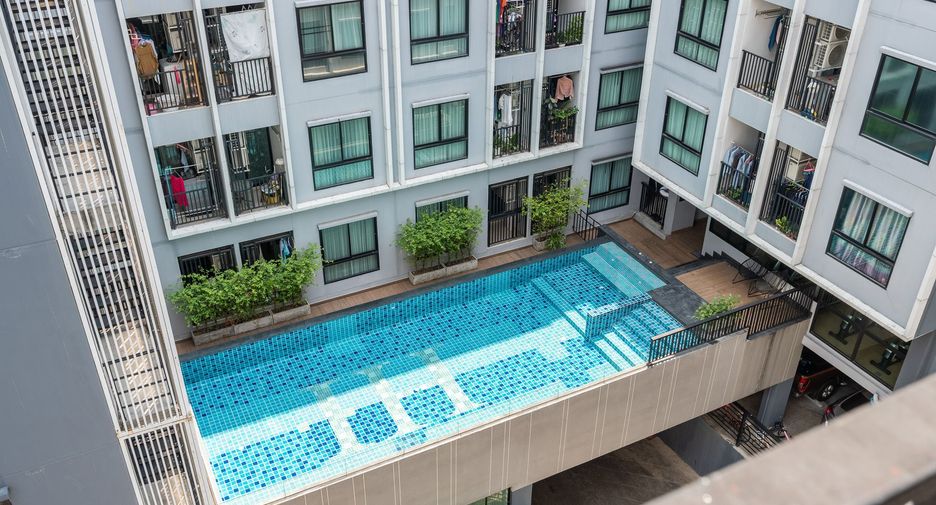 À vendre 1 chambre condo à Phra Khanong, Bangkok