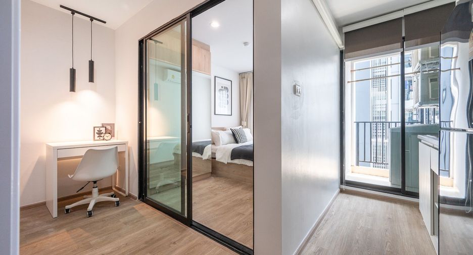 À vendre 1 chambre condo à Phra Khanong, Bangkok