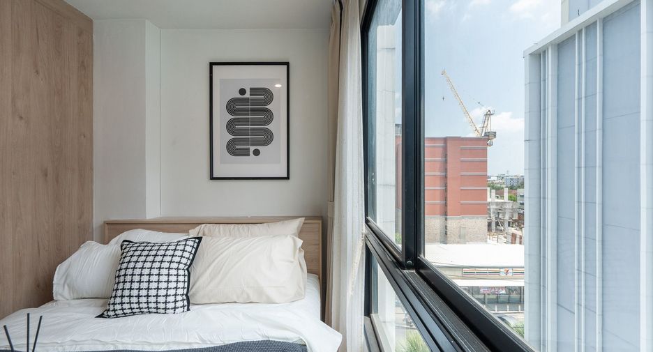 À vendre 1 chambre condo à Phra Khanong, Bangkok