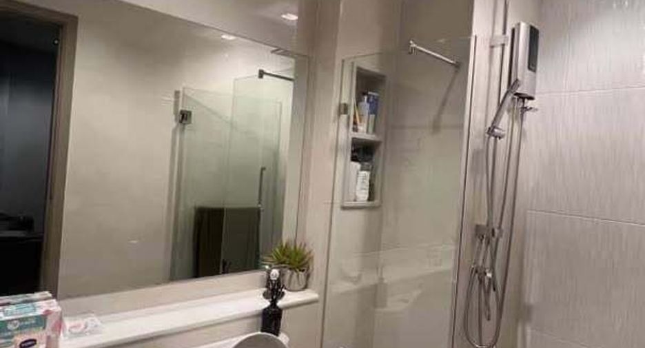 For sale 1 bed condo in Huai Khwang, Bangkok