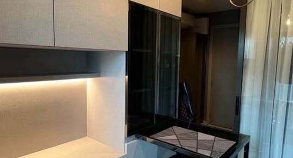 For sale 1 bed condo in Huai Khwang, Bangkok