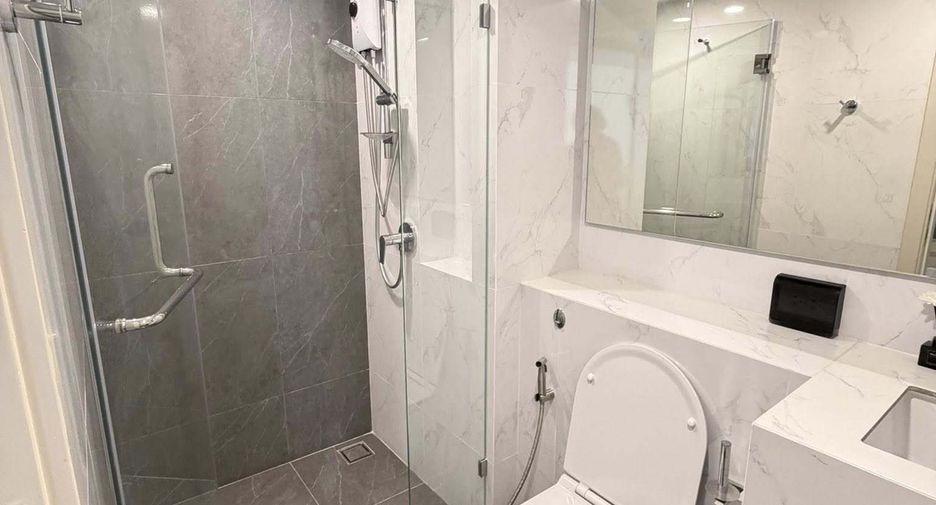 For rent 1 bed condo in Mueang Samut Prakan, Samut Prakan