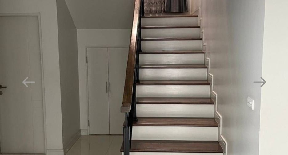 Haus zum Kauf mit 4 Zimmer in Bangkok Noi, Bangkok