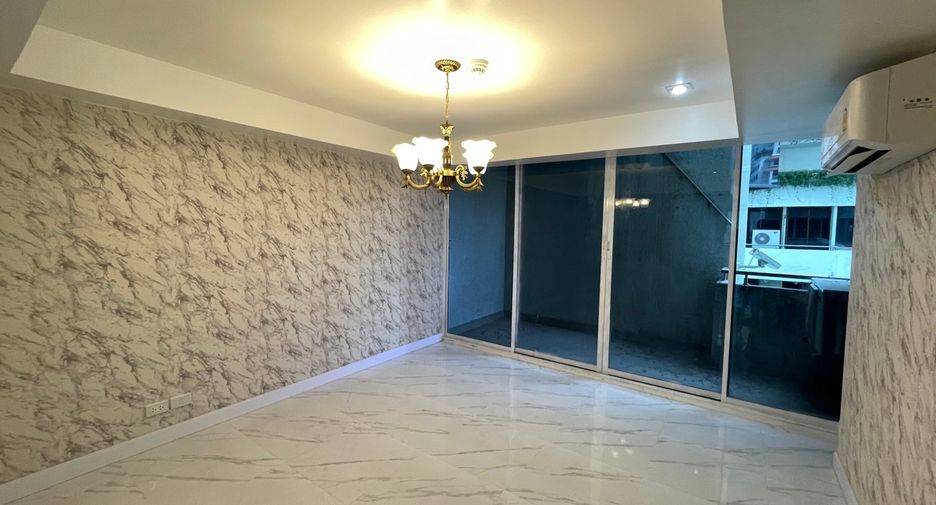 Condo en venta de 4 habitaciones en Watthana, Bangkok