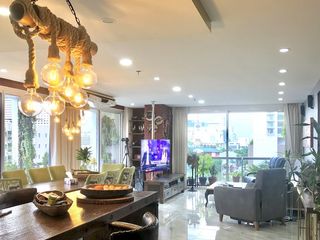À vendre 2 chambres condo à Watthana, Bangkok