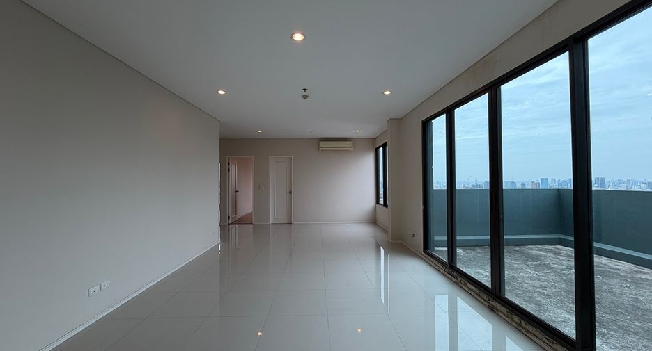 ขาย 5 ห้องนอน คอนโด ใน วัฒนา, กรุงเทพฯ