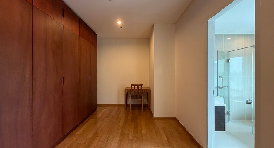 ขาย 5 ห้องนอน คอนโด ใน วัฒนา, กรุงเทพฯ