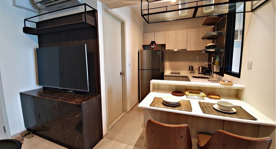 For sale 1 bed condo in Watthana, Bangkok