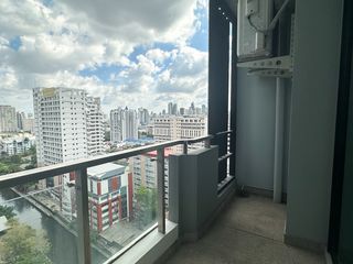 Продажа 2 спальни кондо в Щаттхана, Бангкок