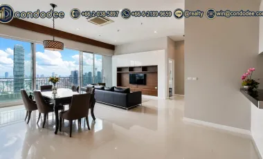 For sale 3 bedrooms condo in Watthana, Bangkok