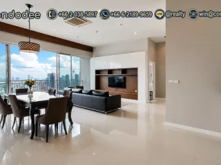 For sale 3 bedrooms condo in Watthana, Bangkok