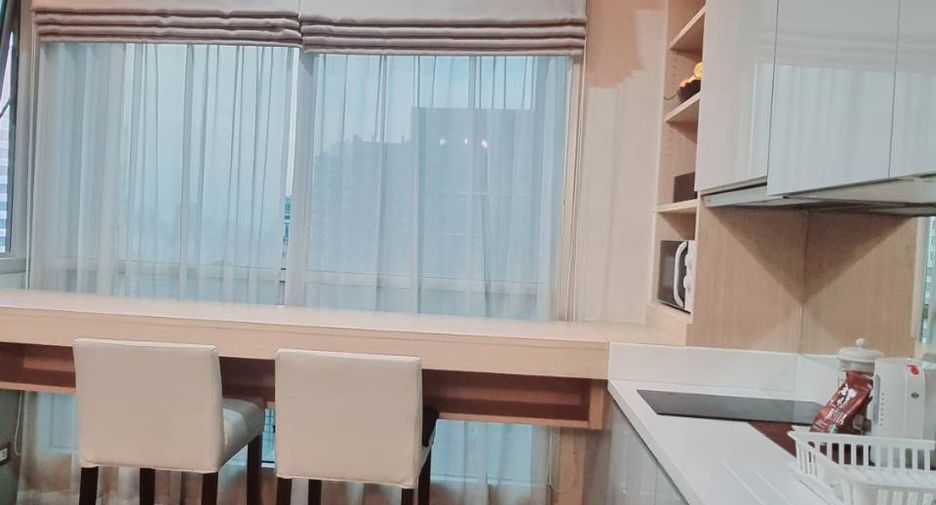 For sale 1 bed condo in Watthana, Bangkok