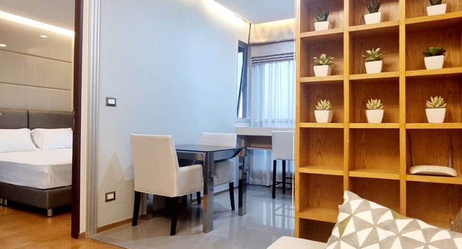 For sale 1 bed condo in Watthana, Bangkok