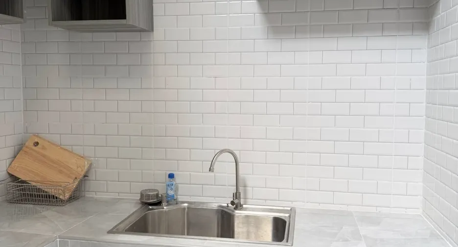 Casa adosada en alquiler y en venta de 4 habitaciones en Yan Nawa, Bangkok