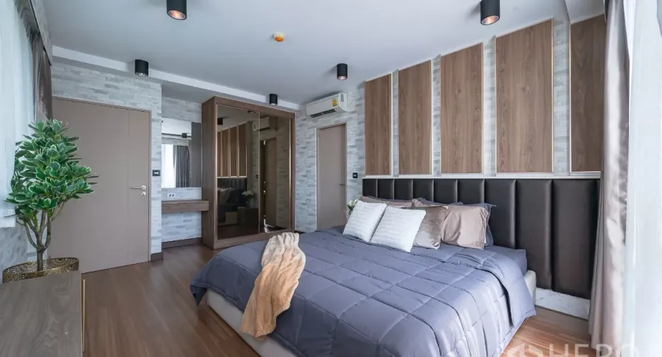 For rent and for sale 3 bedrooms condo in Phra Khanong, Bangkok