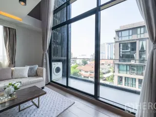 For rent and for sale 3 bedrooms condo in Phra Khanong, Bangkok
