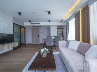 For rent and for sale 3 bedrooms condo in Phra Khanong, Bangkok