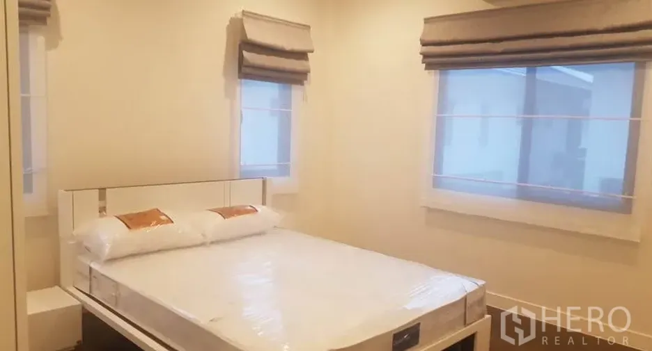 出租 4 卧室 独立屋 在 Bang Kapi, 曼谷