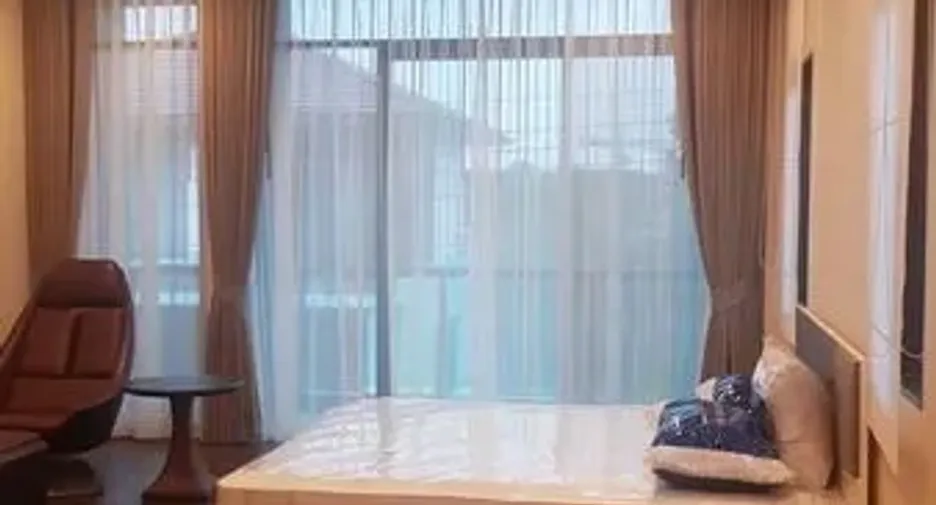 出租 4 卧室 独立屋 在 Bang Kapi, 曼谷