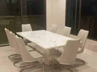 Casa en alquiler de 4 habitaciones en Bang Kapi, Bangkok