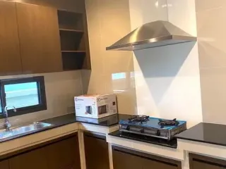 Casa en alquiler de 4 habitaciones en Bang Kapi, Bangkok
